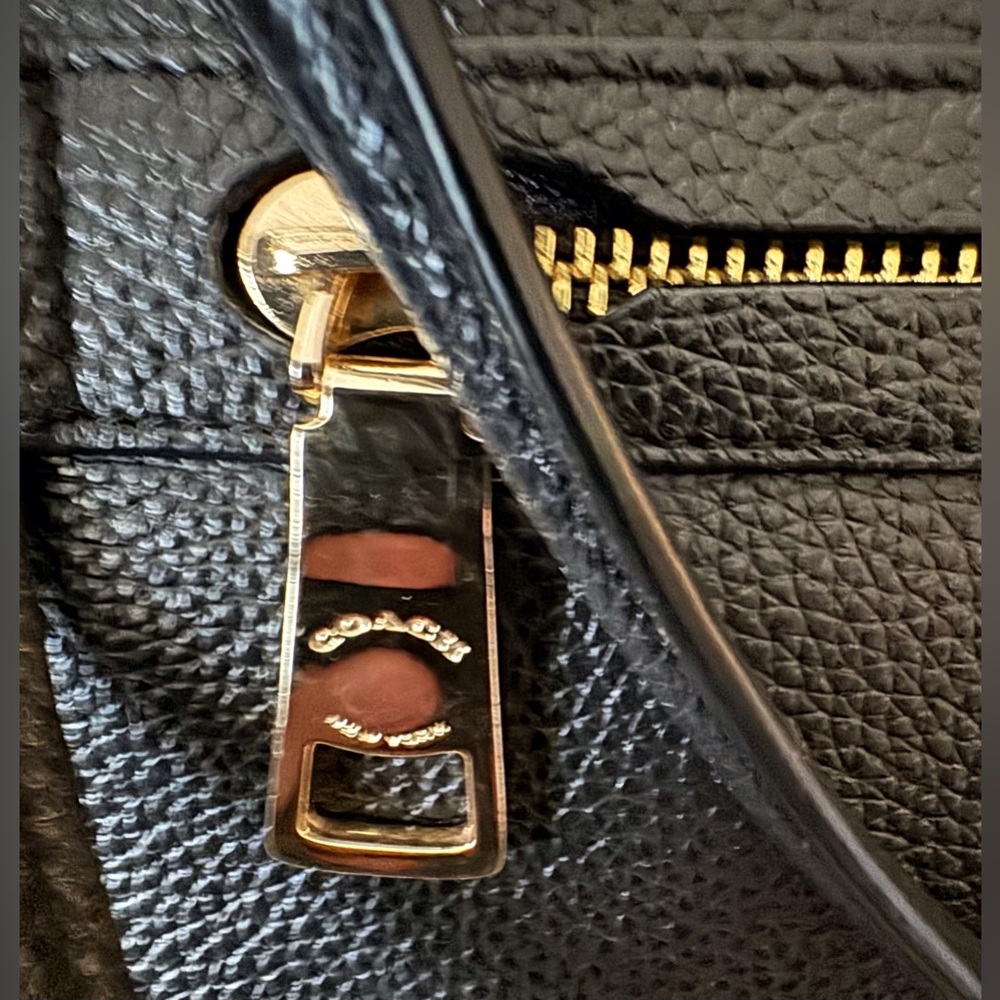 COACH F54687 Tyler Black Pebbled Leather Shoulder/Crossbody Bag - Picture 2 of 12
